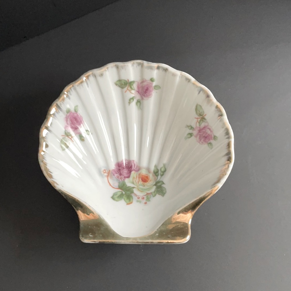 Vintage Berkshire China Occupied Japan Porcelain Shell Shaped Trinket Dish